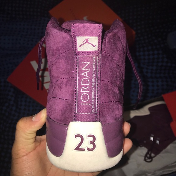 Size 9.5 mens Air Jordan 12 Bordeaux Suede - Picture 3 of 4